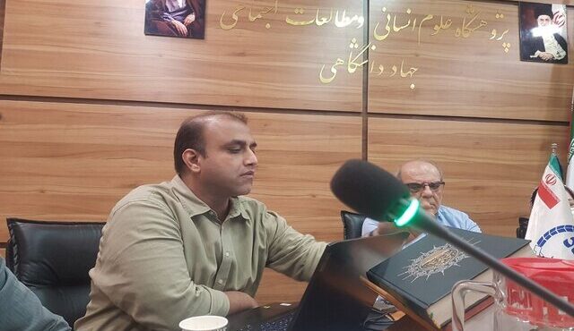 مخاطب در ایسنا «تماشاگر آگاه» است، در صداوسیما «رزمنده فعال»