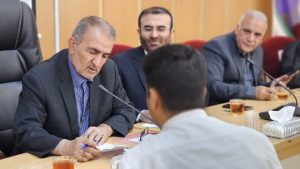 بررسی مشکلات ۲۰ کهگیلویه و بویراحمدی در دیدار با استاندار