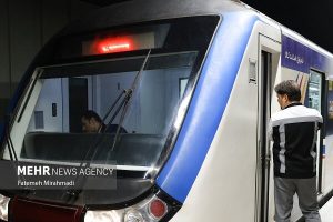 اختلال در خط ۵ مترو تهران به دلیل قطعی برق شبکه