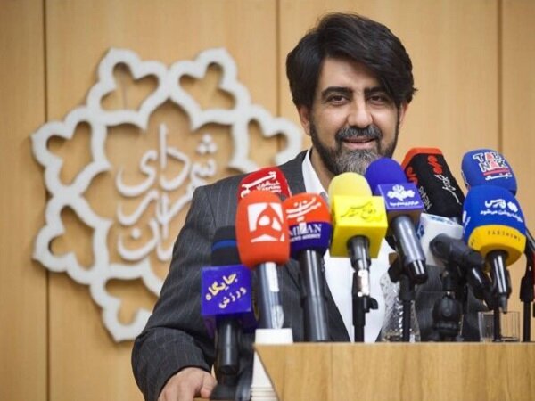 رئیس مرکز ارتباطات و امور بین‌الملل شهرداری تهران استعفا داد