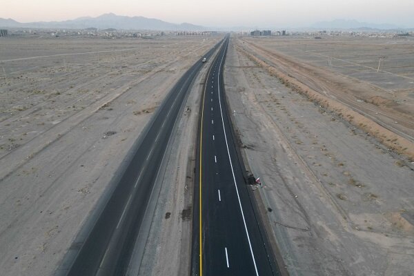 بهره‌برداری از ۲۰۱ کیلومتر بزرگراه و جاده در سیستان و بلوچستان توسعه حمل‌ونقل از هامون تا مکران