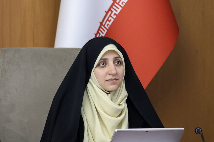 تبریک بهروزآذر به دختران وزنه بردار